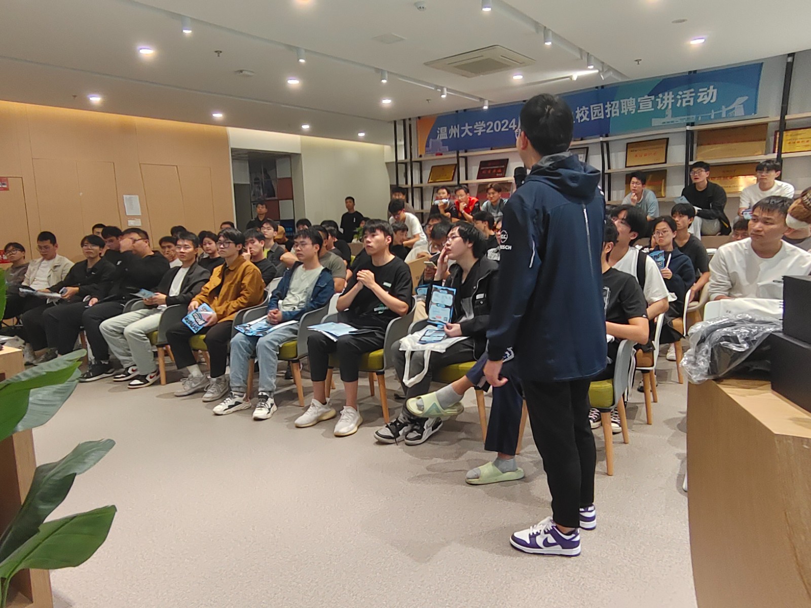 1703769220576291.jpg IMG_20231017_153801.jpg